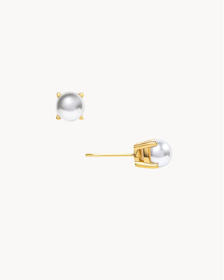 Aretes stud dorados con perla blanca redonda en montura, joya waterproof de Pialü