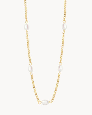 Collar dorado tipo cadena cubana con cinco perlas barrocas blancas espaciadas, waterproof de Pialü