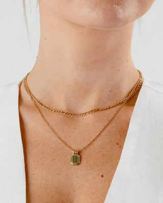 Collar doble dorado con colgante piedra verde esmeralda, waterproof Pialü