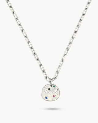 Collar mamá plateado dije MAMA con zircones, vista de producto, waterproof de Pialü