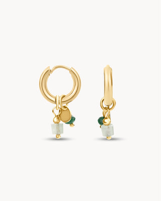 Argollas doradas con cuarzo verde y cristal colgante, joya waterproof de Pialü