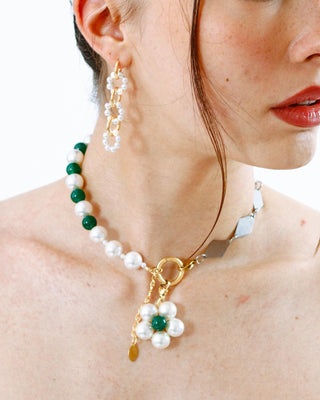 Charm Flower perlas y jade