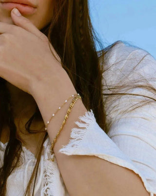 Pulsera Caracola Silver plateada vista superior, acero inoxidable waterproof de Pialü