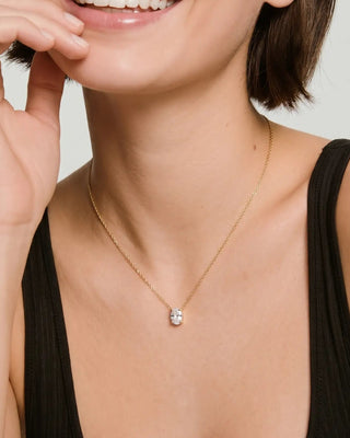 Collar Diamond dorado zircón ovalado, usada en modelo, waterproof de Pialü