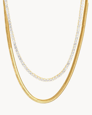 Set de dos collares dorados Old Money: cadena lisa y rivière de zircones blancos, waterproof de Pialü