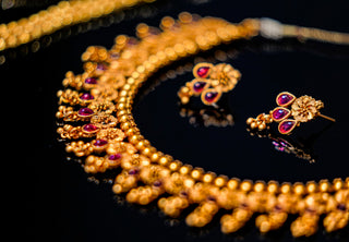 Collares en Capas: La Tendencia de Layering que Domina el 2025