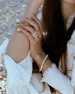 El Collar de Perlas:  Historia, Variedades y Tendencias en la Moda Actual