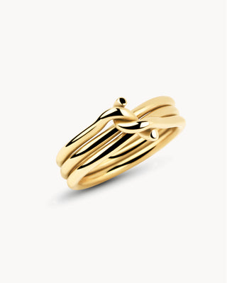 Anillo de nudo triple en acero dorado brillante, joya waterproof de Pialü