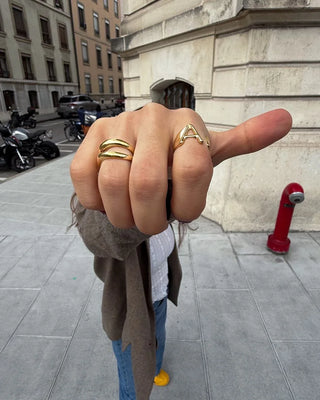 Anillo Worthy Ajustable con tu inicial