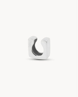 Earcuff plateado liso en forma de U, joya sin piercing waterproof de Pialü