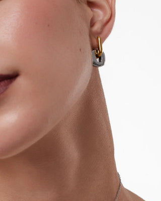 Aretes colgantes bicolor dorado y plateado en oreja, no se oxidan, joya waterproof Pialü