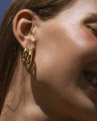 Argollas en forma de gota gruesas