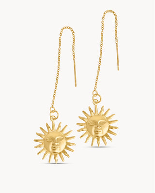 Aretes threader dorados con colgante sol rostro en relieve, joya waterproof Pialü